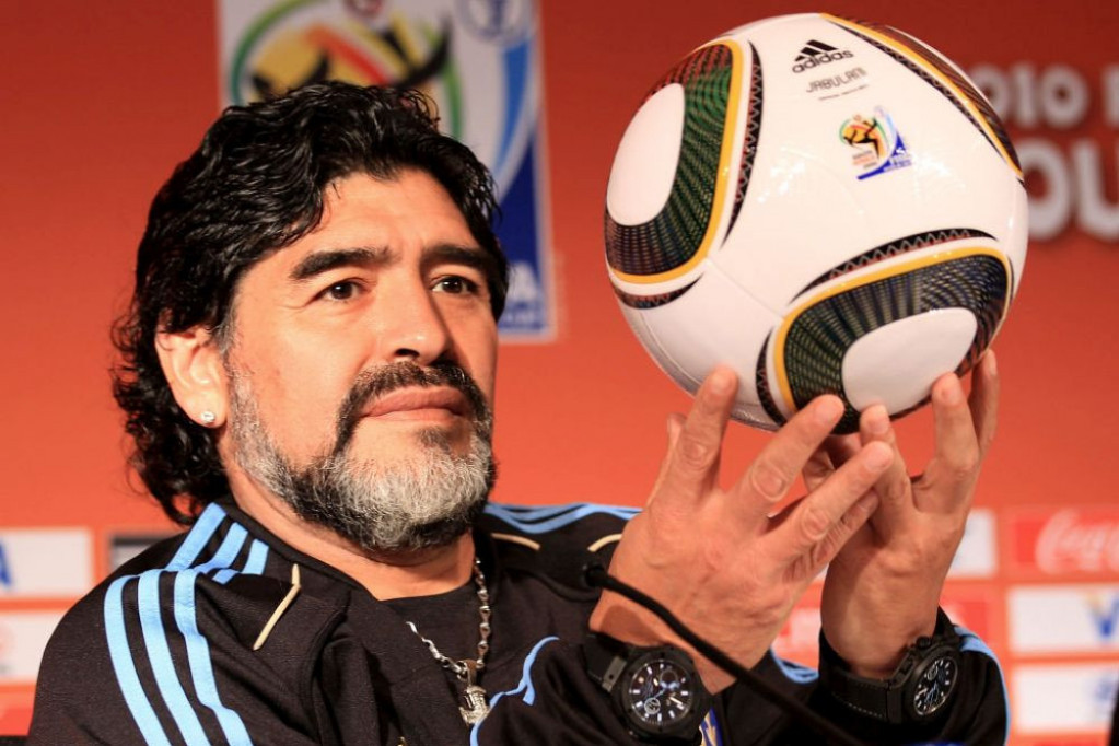 Šok! Maradona će biti ekshumiran, ćerke su tako odlučile