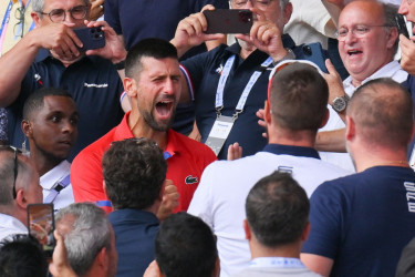 Ovako treba da reaguje žena najboljeg na svetu? Evo šta je Jelena uradila kada je Novak došao do tribina FOTO